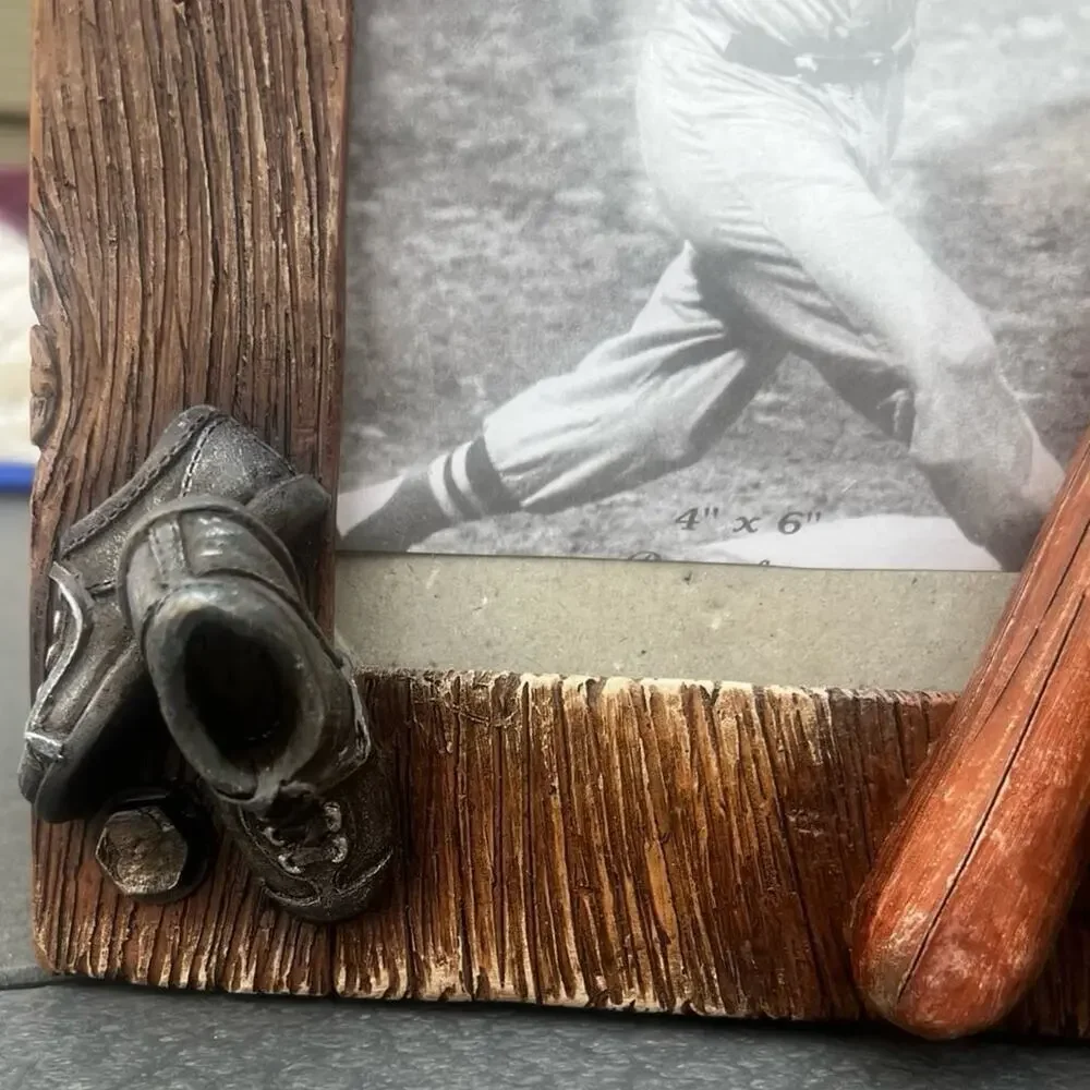 Baseball photo frame 4”x 6” photo, overall 8 x 8 1/2”